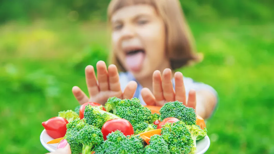 Refuzul copiilor de a mânca legume – cum să gestioneze părinții situația