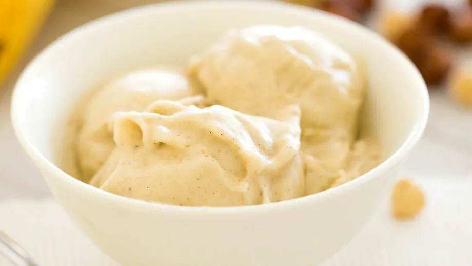 Înghețată vegană din 2 ingrediente, gata în câteva minute!