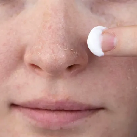 Cum ne distrugem tenul vara din cauza deshidratării. Ce probleme apar la nivelul pielii!