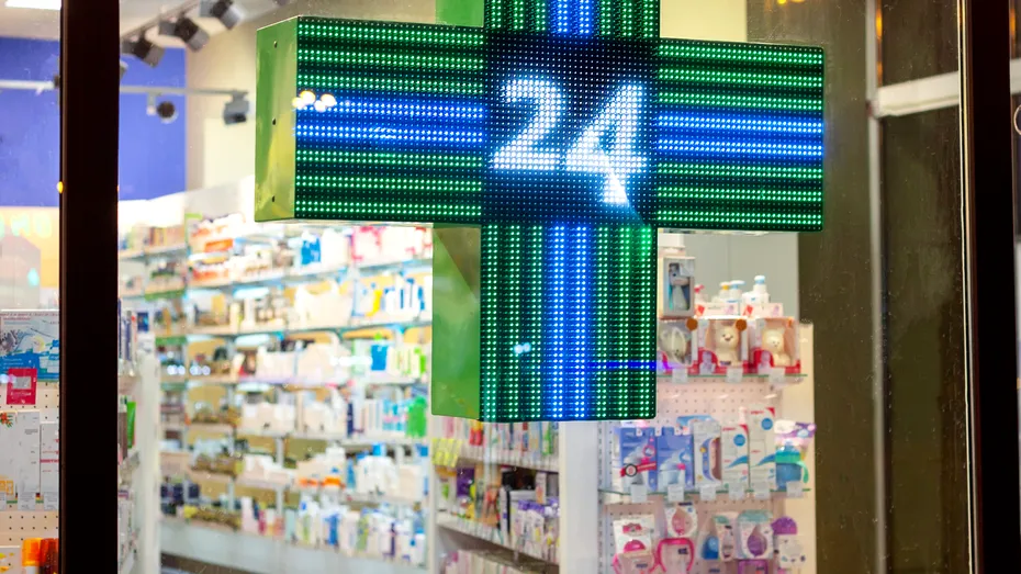 Listă farmacii non-stop București, pe sectoare. Unde găsești o farmacie deschisă de Crăciun și Revelion în apropiere