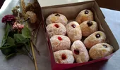 Cum să faci Bomboloni, celebrele gogoși italiene. Rețeta pas cu pas