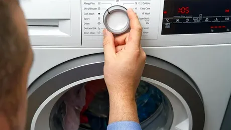 Nici 60°, nici 90°! La ce temperatură trebuie să setezi mașina de spălat, pentru a ucide acarienii și bacteriile