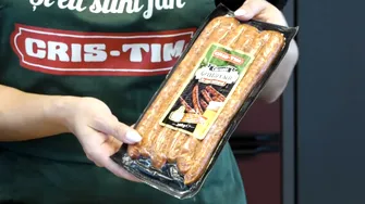 Pizza rapidă din lipii cu Cârnați Grătărescu Cris-Tim