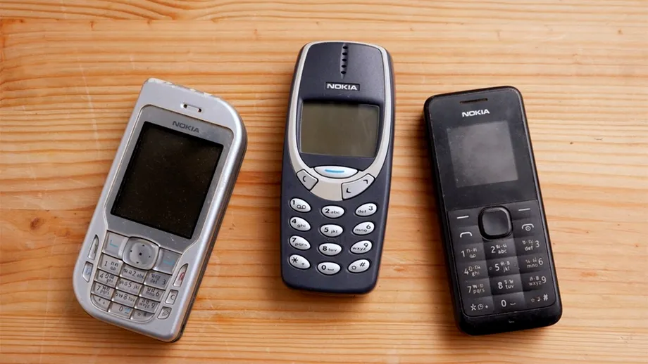 Dacă le ai acasă, te poți îmbogăți. Cele 3 telefoane mobile vechi care valoreaza o avere în 2025