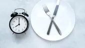Ce se întâmplă, de fapt, dacă ții post intermitent. Din ce în ce mai mulți români încearcă să slăbească așa