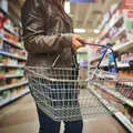O nouă alertă alimentară! ANSVSA a decis retragerea urgentă de la rafturi a acestui produs. Mulți români îl consumă