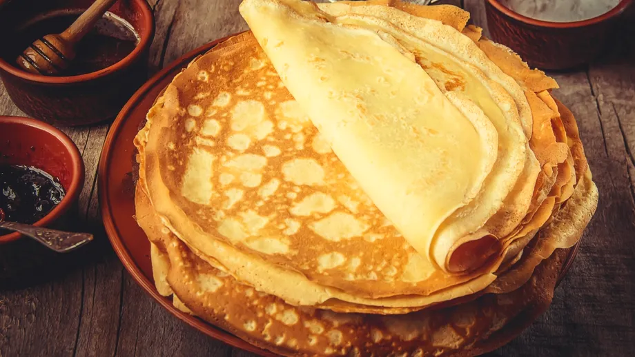 Ingredientul care nu trebuie pus niciodată prea mult în clătite. Se vor lipi de tigaie și vor fi un eșec total