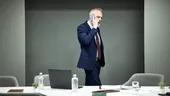 De ce te plimbi prin casă când vorbești la telefon. Psihologii explică ce se întâmplă, de fapt, în creier