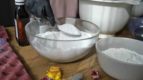 Bicarbonatul de sodiu şi bicarbonatul de sodiu alimentar. Diferența cunoscută de prea puține gospodine