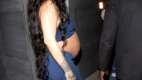 Rihanna, tot mai goală de când este însărcinată! Încă o apariție cu burtica la vedere