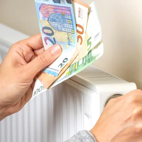 Cum să încălzești casa fără calorifer. 7 metode care reduc garantat factura la gaze