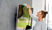 Cum să cureți în mod corect ecranul televizorului. Trucul pe care toți românii trebuie să-l știe VIDEO