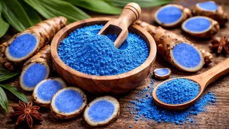 Turmericul albastru: ce îl face diferit și care sunt beneficiile sale mai puțin cunoscute