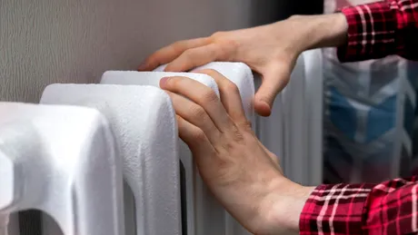 Avarie majoră la rețeaua de termoficare. 1.000 de blocuri și Spitalul Fundeni, fără apă caldă / VIDEO