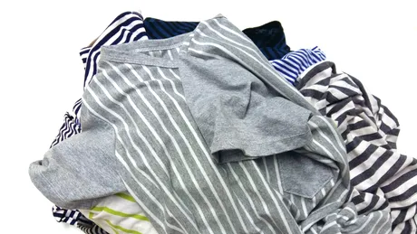 Materiale din casă pe care le poți transforma în cârpe eficiente pentru curățenie