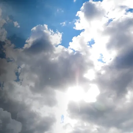 România, de la 39 de grade la ploi torențiale și vijelii. ANM anunță o săptămână a extremelor meteorologice