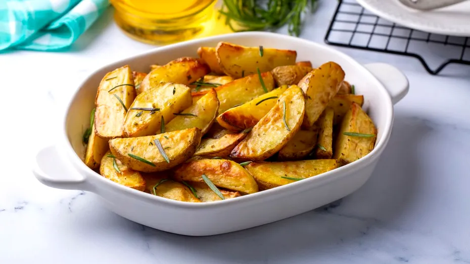 Rețetă cartofi pane crocanți, sunt gata în 10 minute! Garnitura perfectă dacă ai musafiri