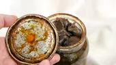 De ce se umflă capacele borcanelor? Când este normal și când poate fi un semn că alimentul nu mai este sigur