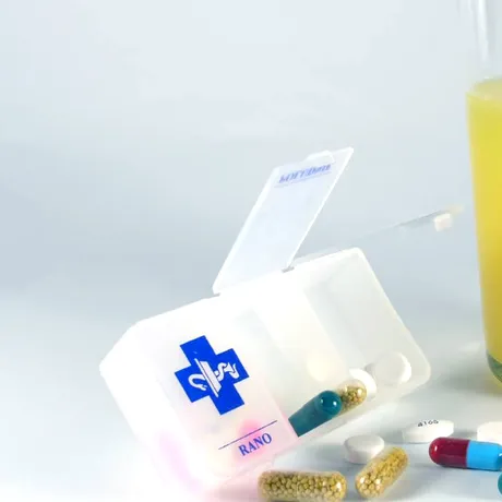 Sucul de fructe care poate transforma acest medicament într-un cocktail periculos