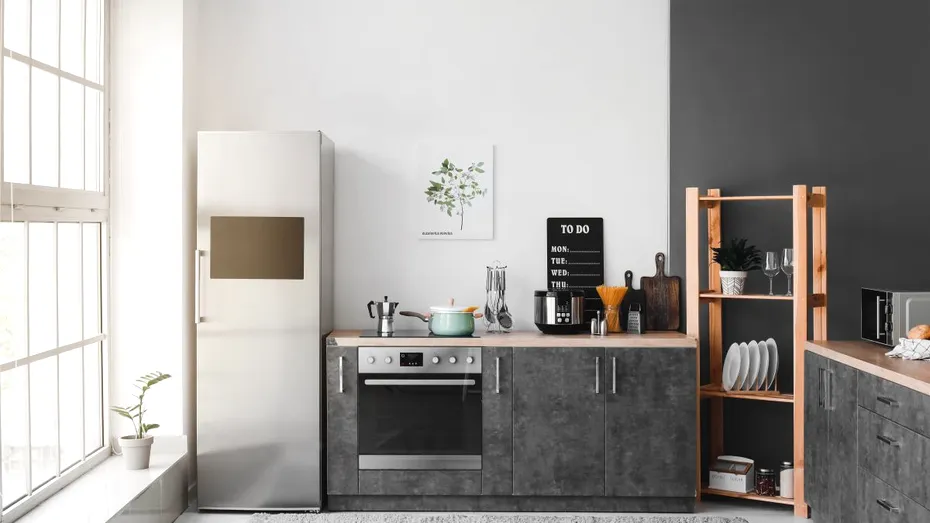 Aparatele pe care nu trebuie să le conectezi la un prelungitor. Pericolul la care expui întreaga locuință