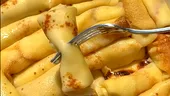 Clătite coapte la cuptor! Rețeta virală cu umplutură cremoasă pe care trebuie să o încerci acasă