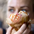 De ce apar pofte alimentare înainte de menstruație. Ce se întâmplă în organism?