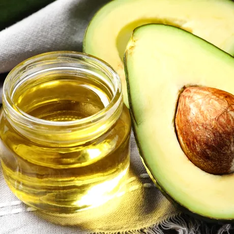 Nu mai pune avocado în frigider! Iată de ce faci o mare greșeală