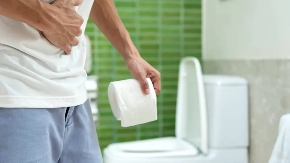 Risc mai mare de cancer colorectal la bărbații cu un aport ridicat de nitriți, potrivit unui studiu