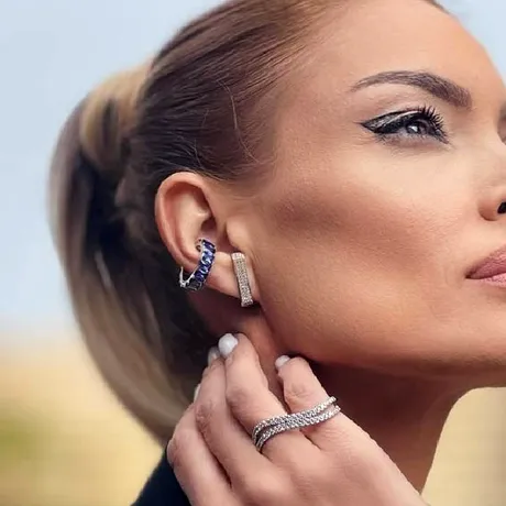 Valentina Pelinel a atras toate privirile la nunta primei soții a lui Borcea. Cum și-a făcut fostul model apariția