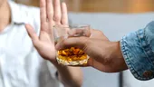Este mai sănătos să bei puțin decât să nu bei deloc? Ce spun experții