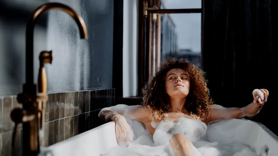 5 motive pentru a face o baie fierbinte în loc de duș