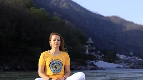 Adina Pleșa: Yoga Tradițional Indiană îți oferă instrumentele pentru a fi echilibrat
