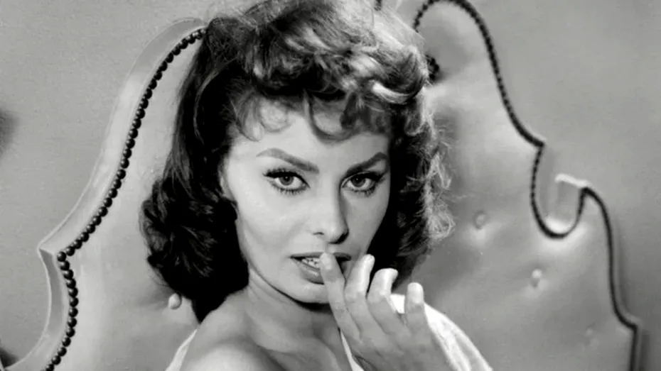 Sophia Loren, spitalizată în urma unei căzături în baie. Actriţa în vârstă de 89 de ani a fost operată pentru fractură la şold