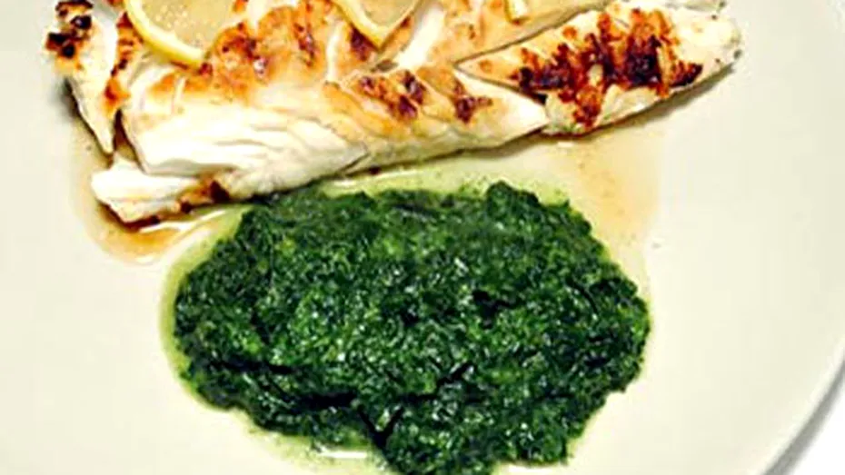 Reţetă Dukan: Cod la grătar cu spanac gătit la abur