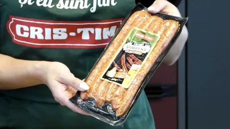 Pizza rapidă din lipii cu Cârnați Grătărescu Cris-Tim