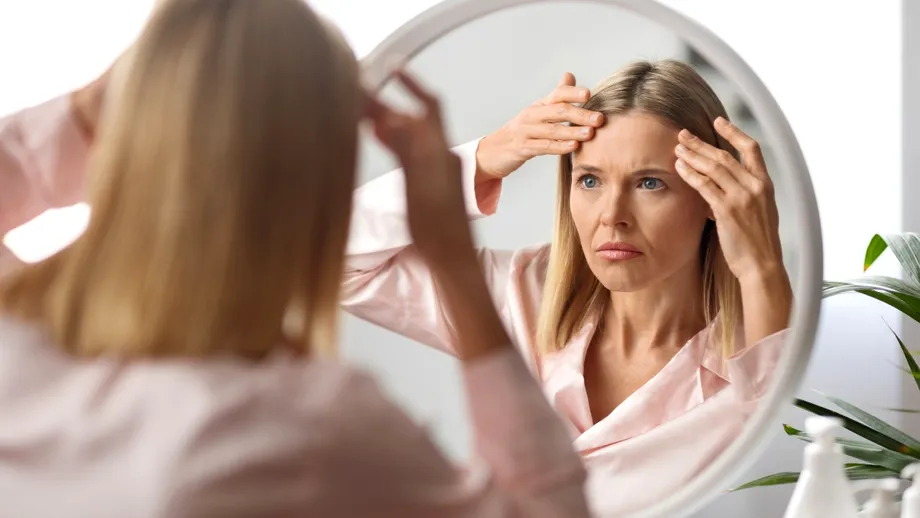 Uleiul natural care estompează ridurile peste noapte. Rezultatele sunt uimitoare