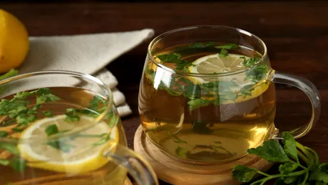 Curățare naturală a rinichilor: ce bei pe stomacul gol face diferența