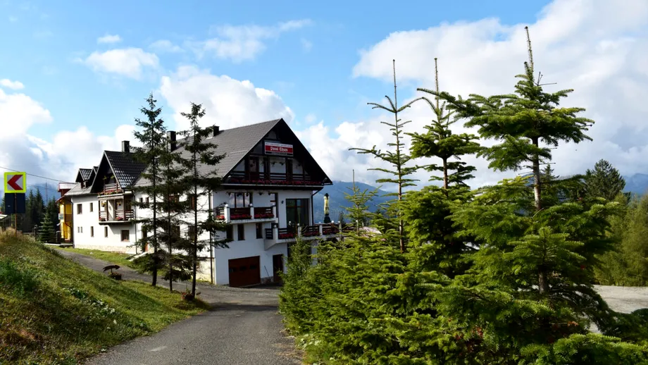 Cât costă să petreci sărbătorile în hotelurile vedetelor! Simona Halep și Monica Anghel au pregătit deja oferte pentru turiști