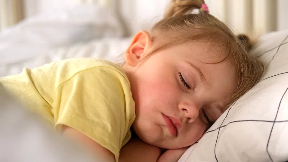 De ce unii copii sunt mai sensibili la zgomot, lumină și agitație