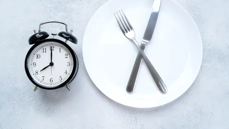 Veste șocantă! Postul intermitent (o dietă populară și în România) ar putea crește riscul de boli de inimă