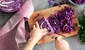 Alimente de toamnă pentru digestie. Te scapă de constipație, balonare și gaze