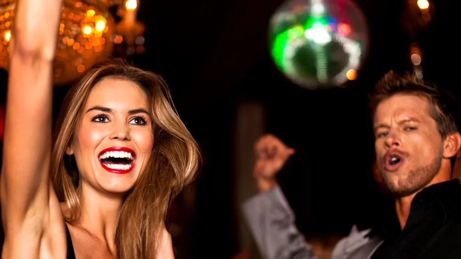 Spune-mi cum dansezi, ca să-ţi spun cât de atrăgătoare eşti!