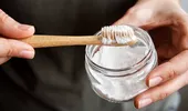 Tratamentele naturiste pentru infecțiile dentare: mit sau adevăr? Ce trebuie să știi despre gargara cu apă sărată sau cu bicarbonat