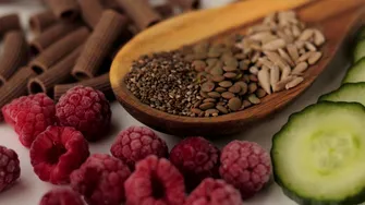 E nevoie doar de o lingură din acest aliment ca să reduci colesterolul și să slăbești. „Poate schimba microbiomul intestinal în doar 24 de ore”