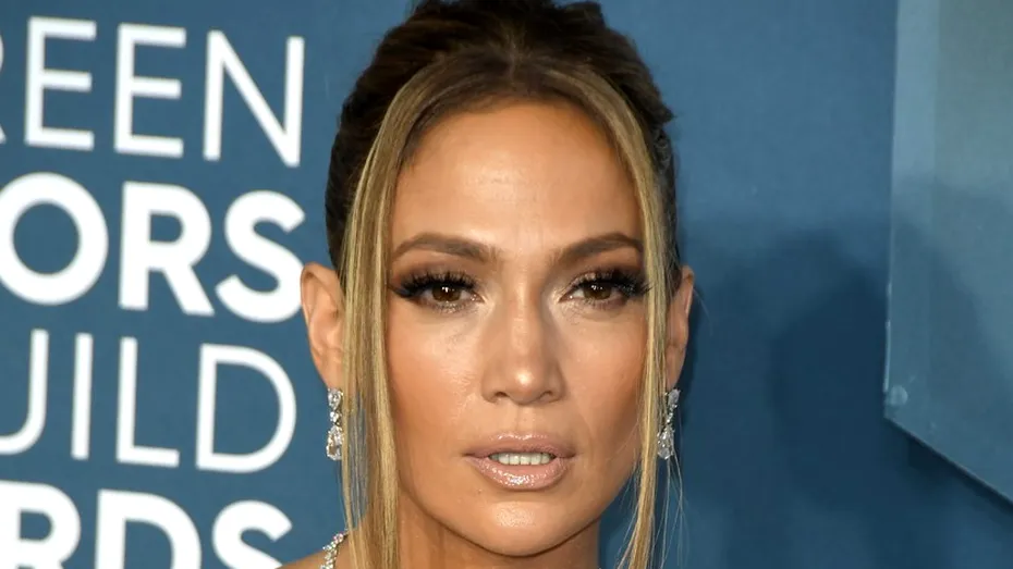 Jennifer Lopez, pas cu pas, tot ce face pentru a arăta mai tânără cu 20 de ani