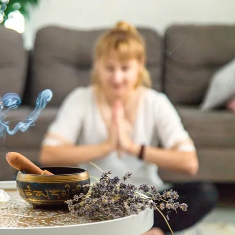 Ritualuri simple care atrag norocul în casă. Ce trebuie să faci ZILNIC pentru a atrage energia pozitivă