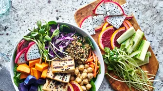 Dieta vegană și postul, alternativa naturală la Ozempic? Ce se întâmplă în organism atunci când renunți la produsele animale și reduci mesele