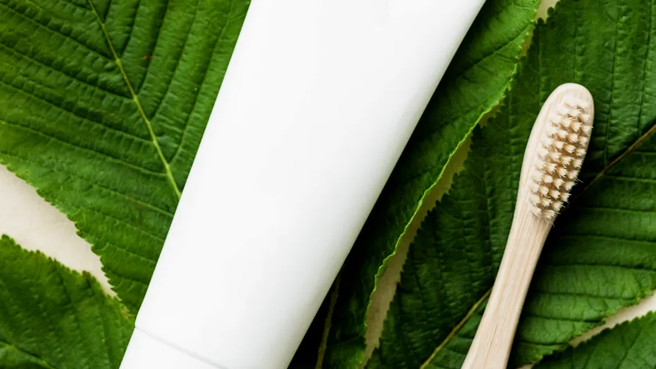 Legătura neştiută dintre boala parodontală şi demenţă. Pacienţii peste 65 de ani, expuşi riscului