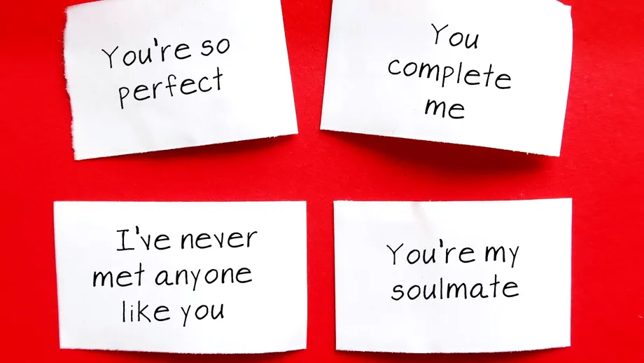 Ce este love bombing? Șapte semne care îți arată că ți se întâmplă și ție