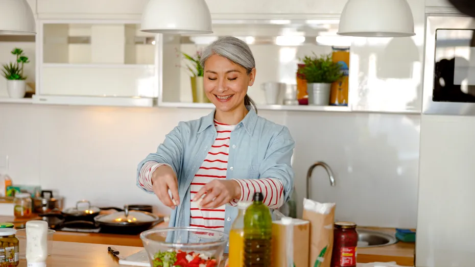 Ce să mănânci să scapi de bufeuri la menopauză